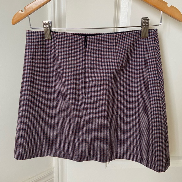 Wilfred Classic Mini Skirt - Picture 2 of 4